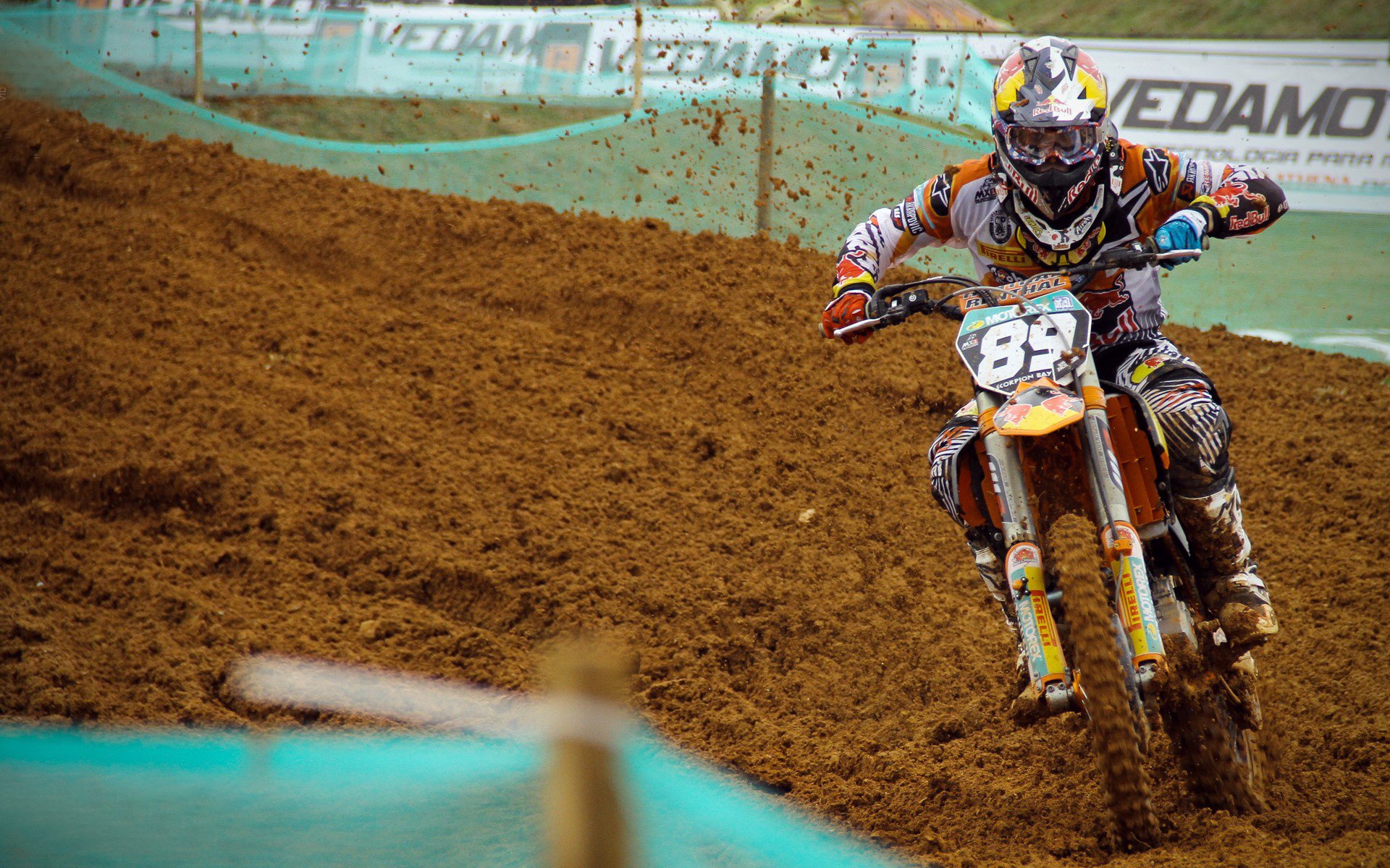 库策稳扎稳打掌控比赛节奏